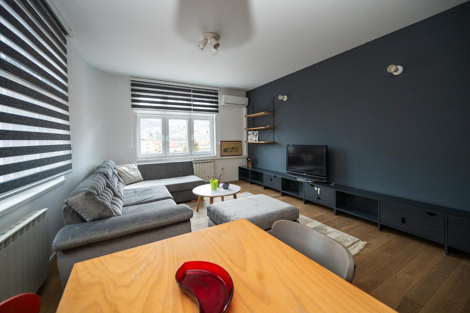 Design 1Bdr Apartment With City View 사라예보 외부 사진